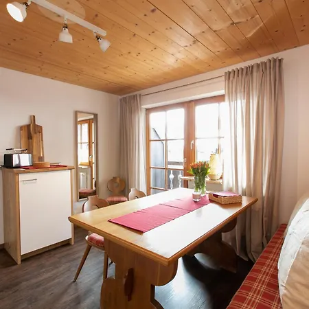 Zum Hecher Klausi Apartment *